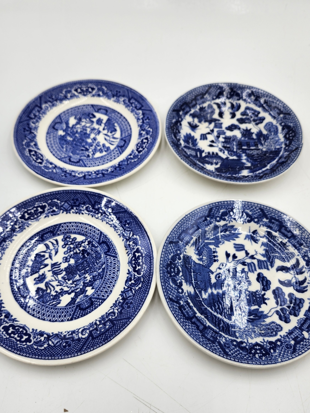 4 Vintage Blue & White Porcelain 6" Plates Dish - Classic Willow Pattern Japan